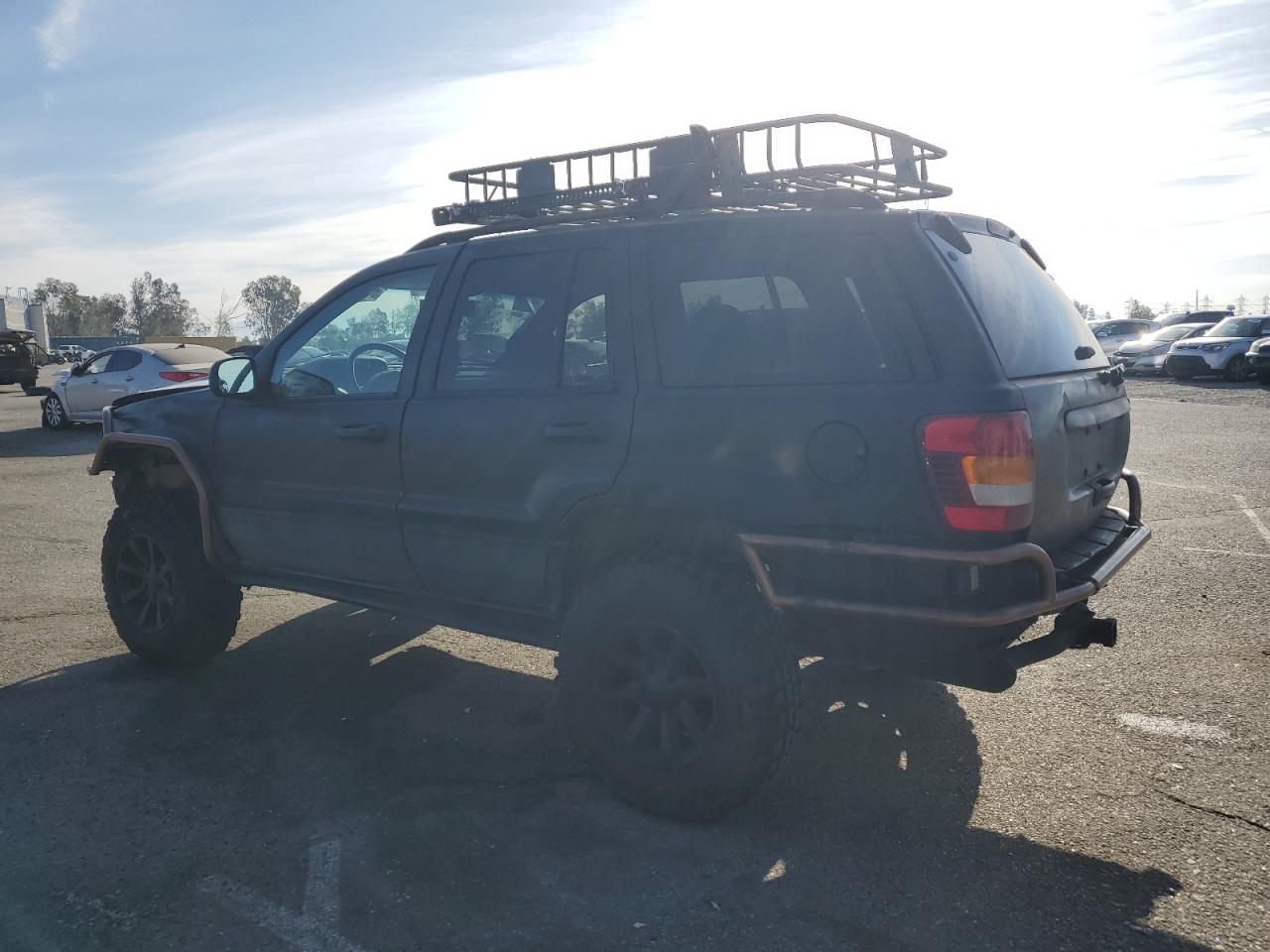 2001 Jeep Grand Cherokee - Image 2