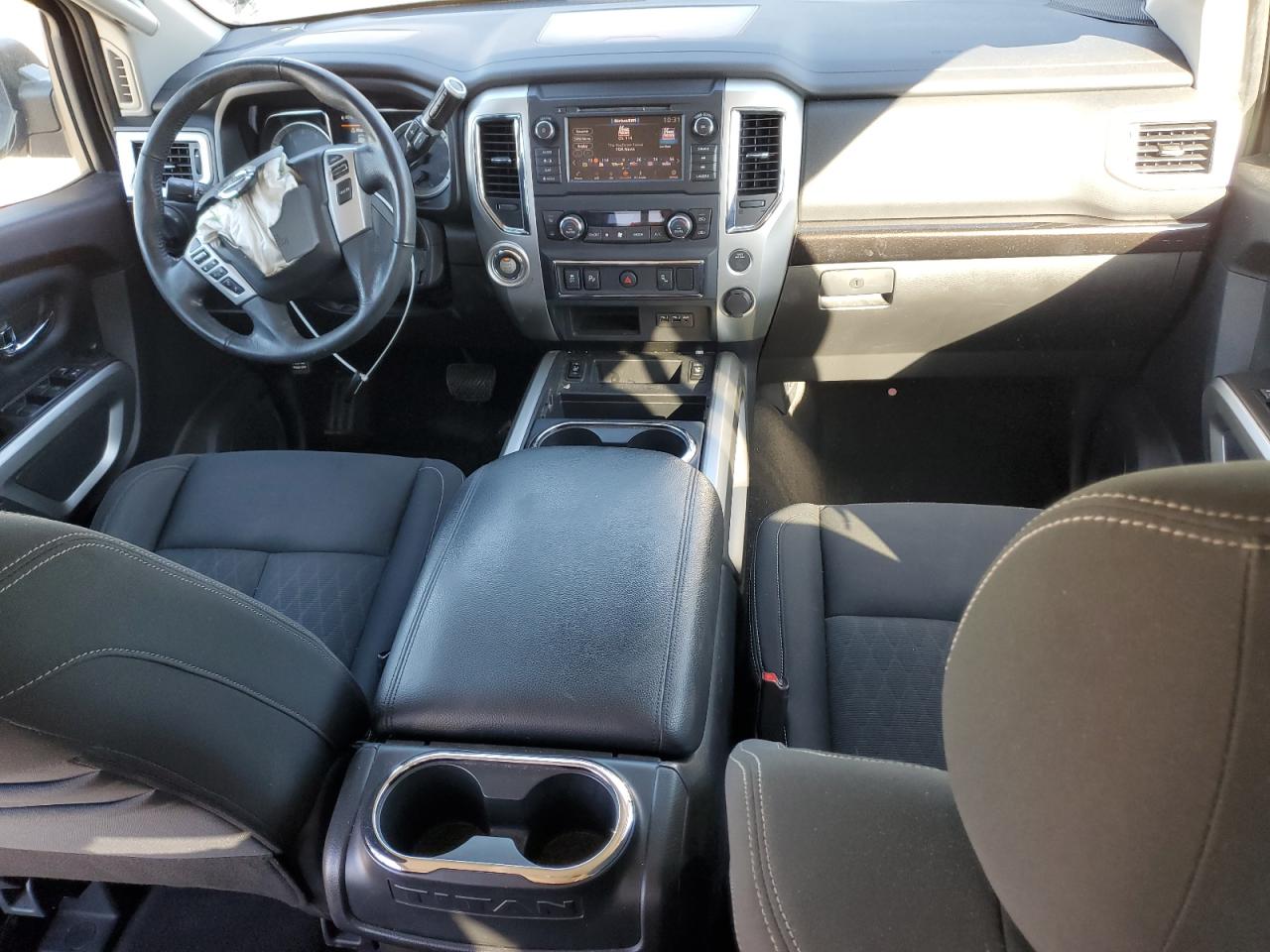 2019 Nissan Titan - Image 8