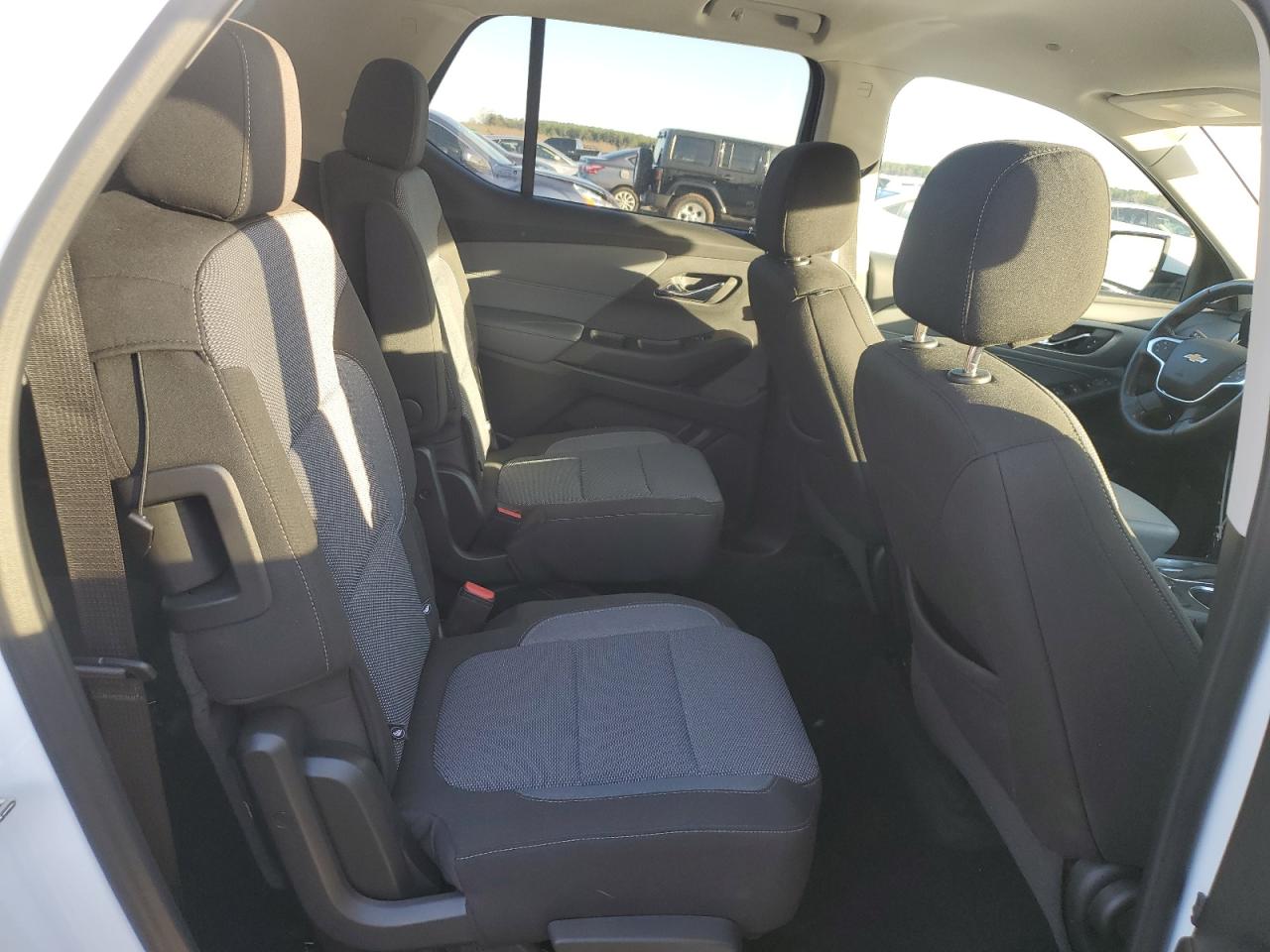 2021 Chevrolet Traverse - Image 11