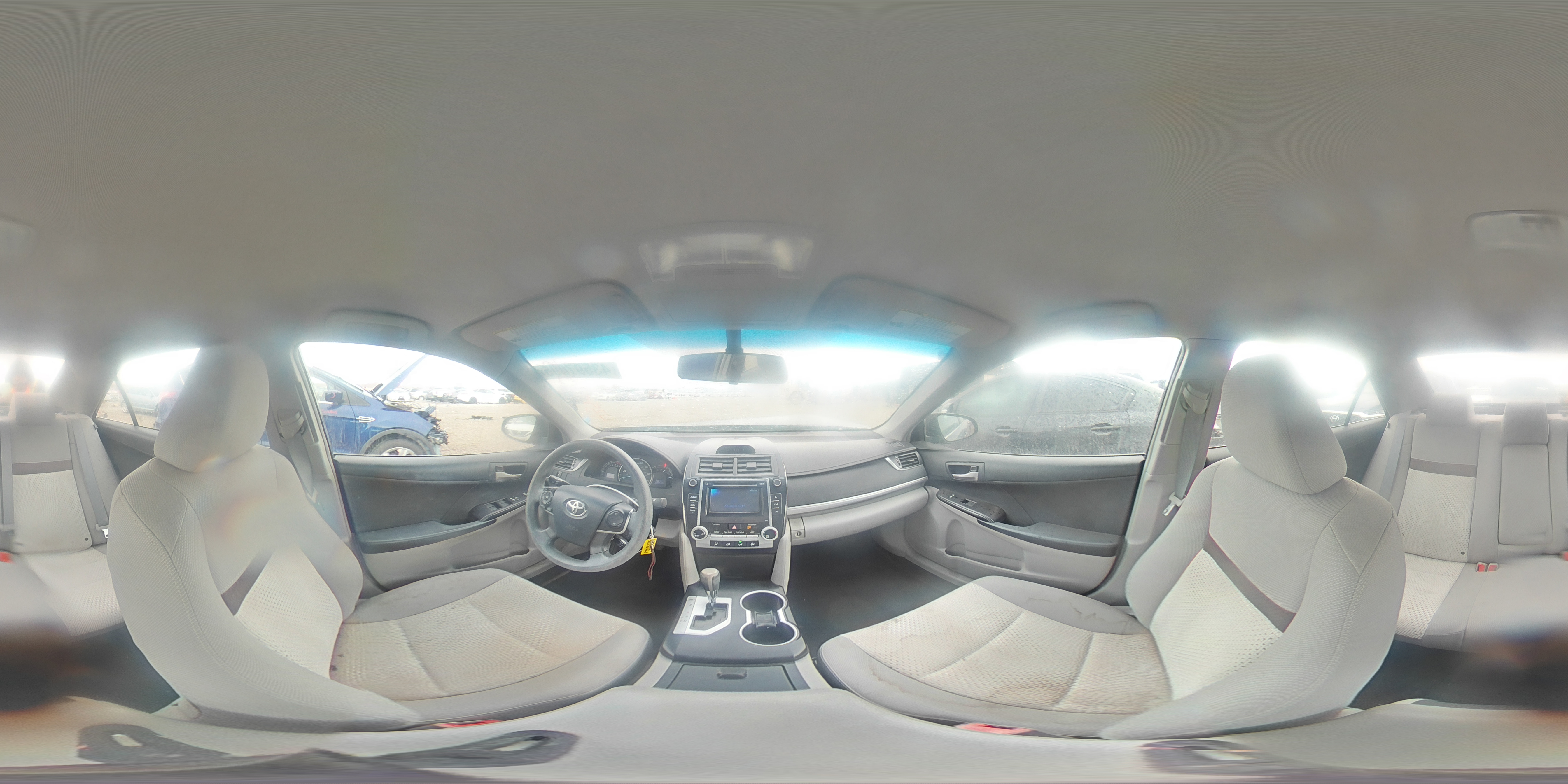 2012 Toyota Camry - Image 13