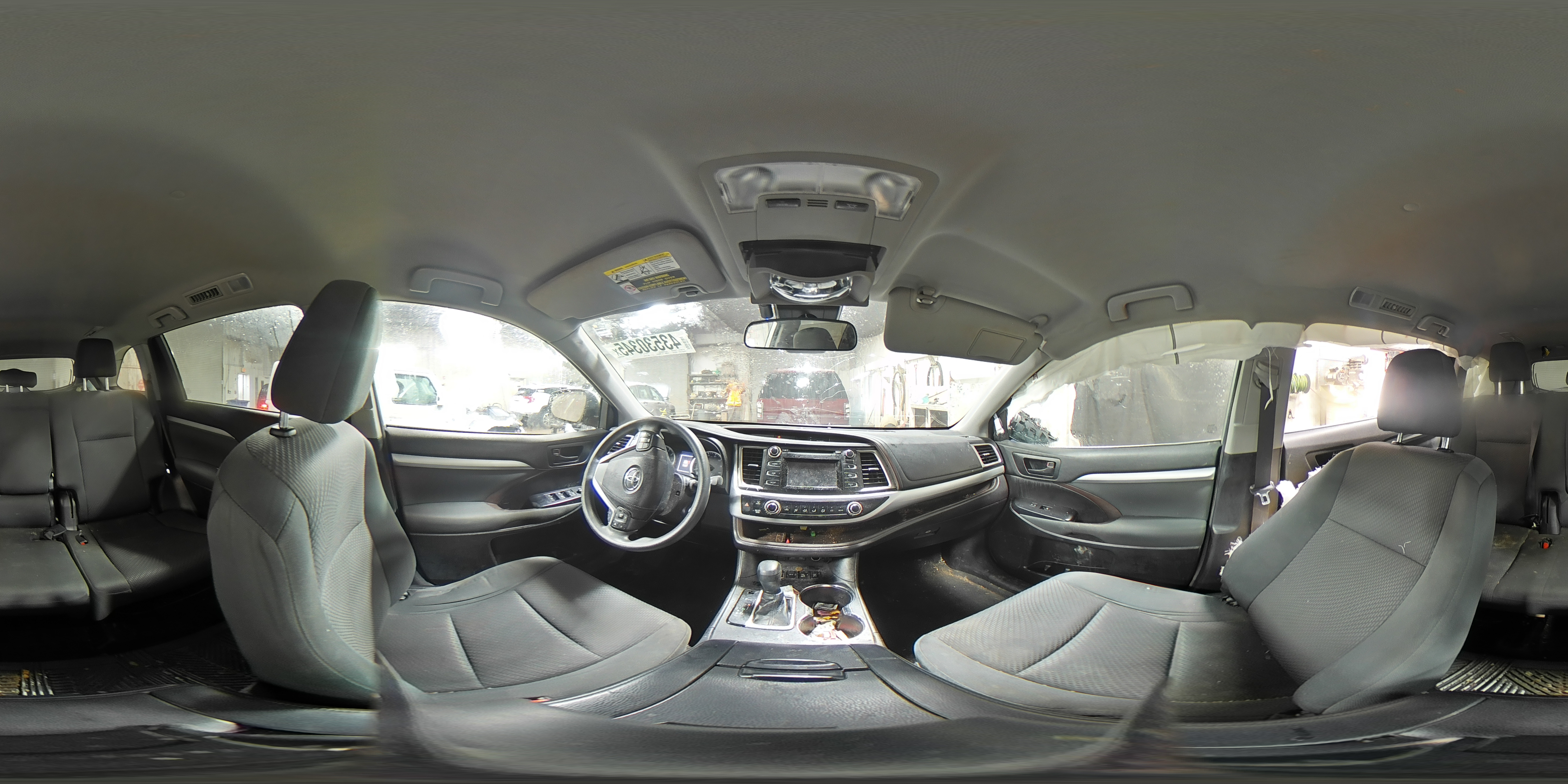 2018 Toyota Highlander - Image 14