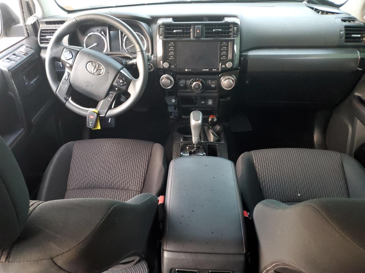 2022 Toyota 4Runner - Image 8