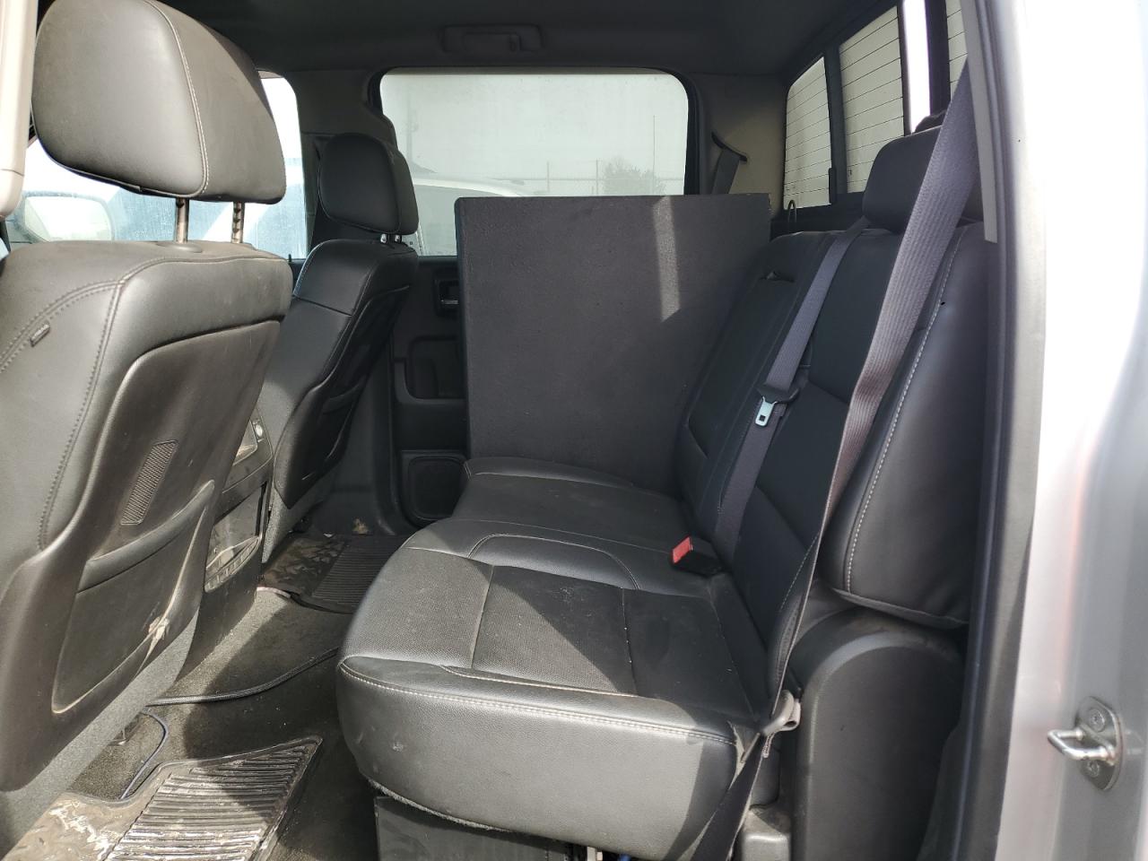 2014 Chevrolet Silverado - Image 10