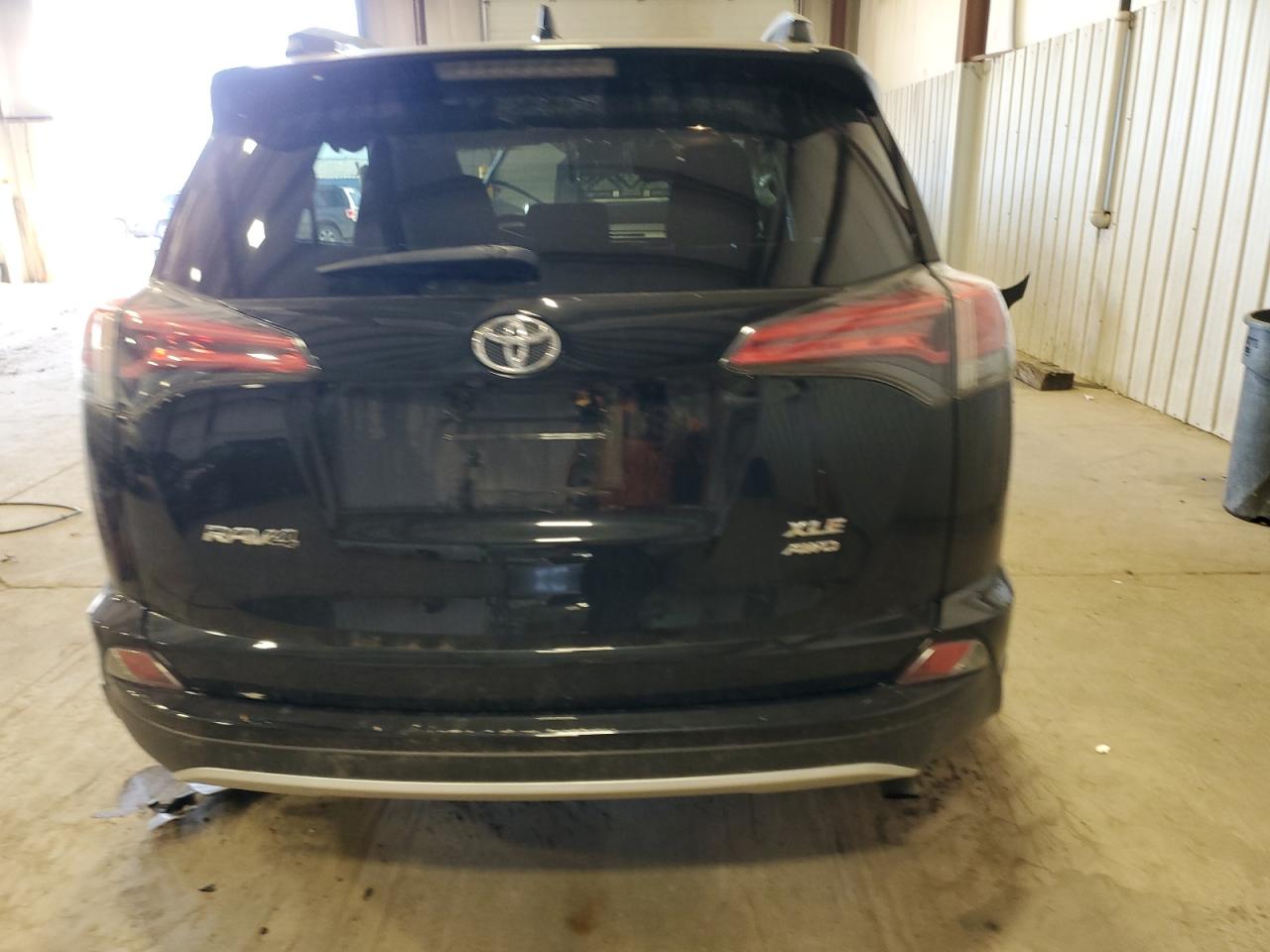 2016 Toyota RAV 4 - Image 6