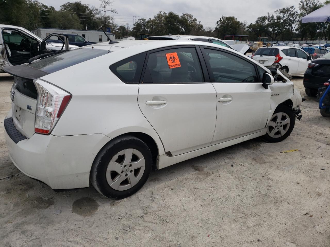 2011 Toyota Prius - Image 3