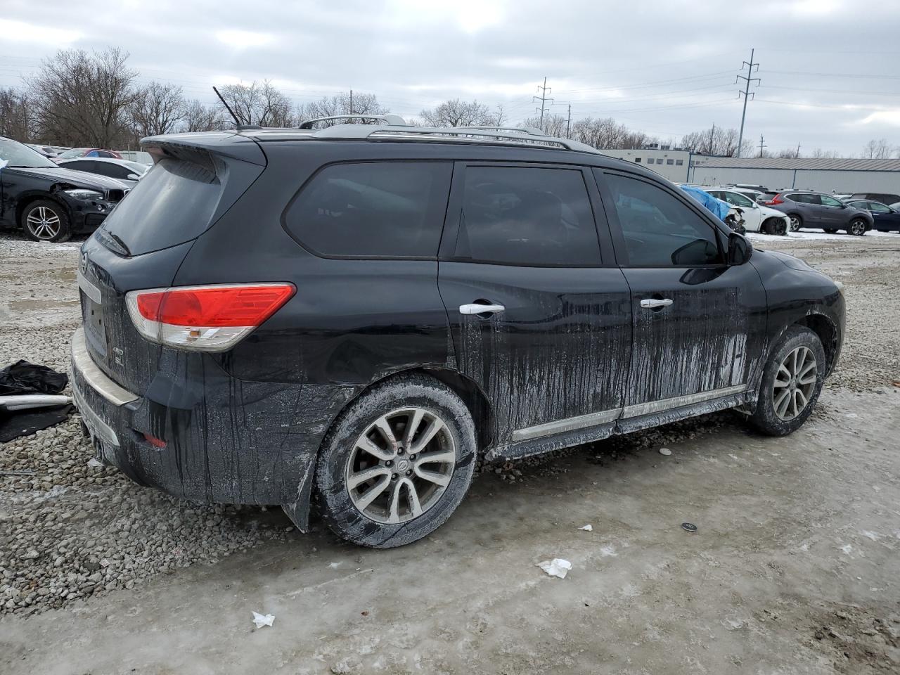2013 Nissan Pathfinder - Image 3