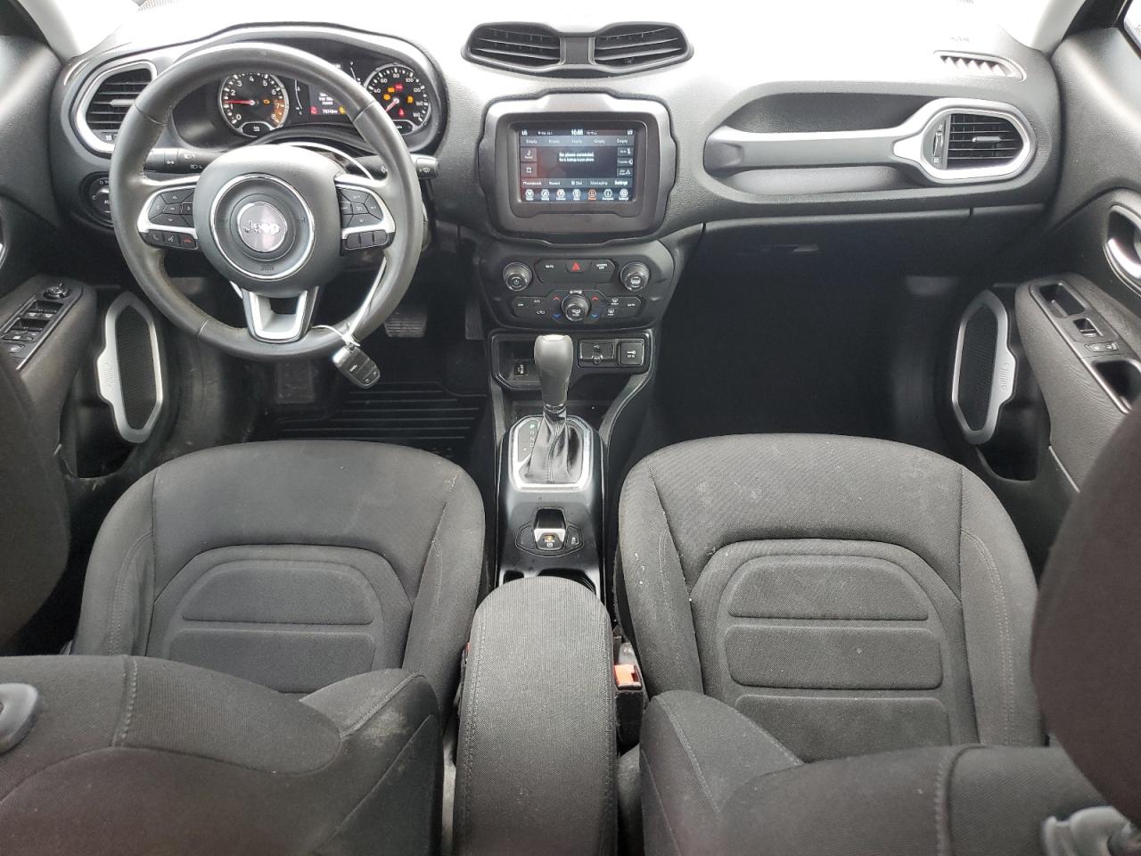 2018 Jeep Renegade - Image 8