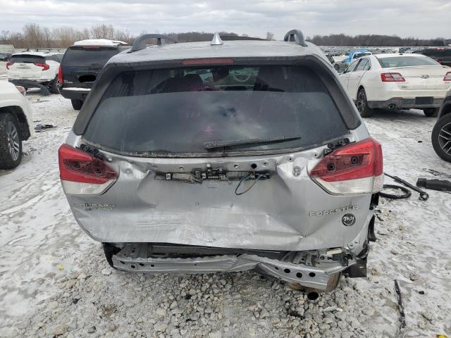  SUBARU FORESTER 2021 Серебристый