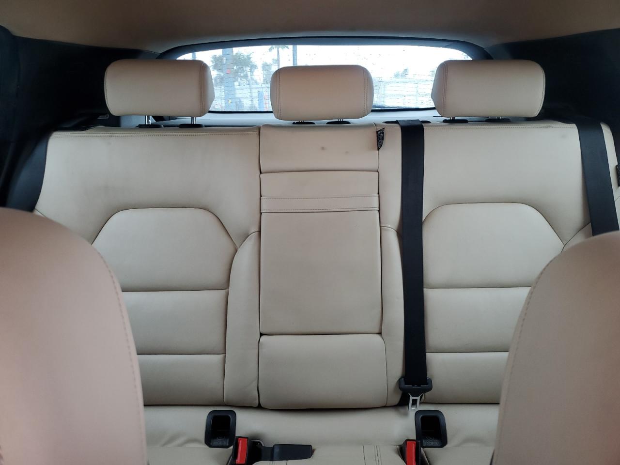 2017 Infiniti QX30 - Image 10