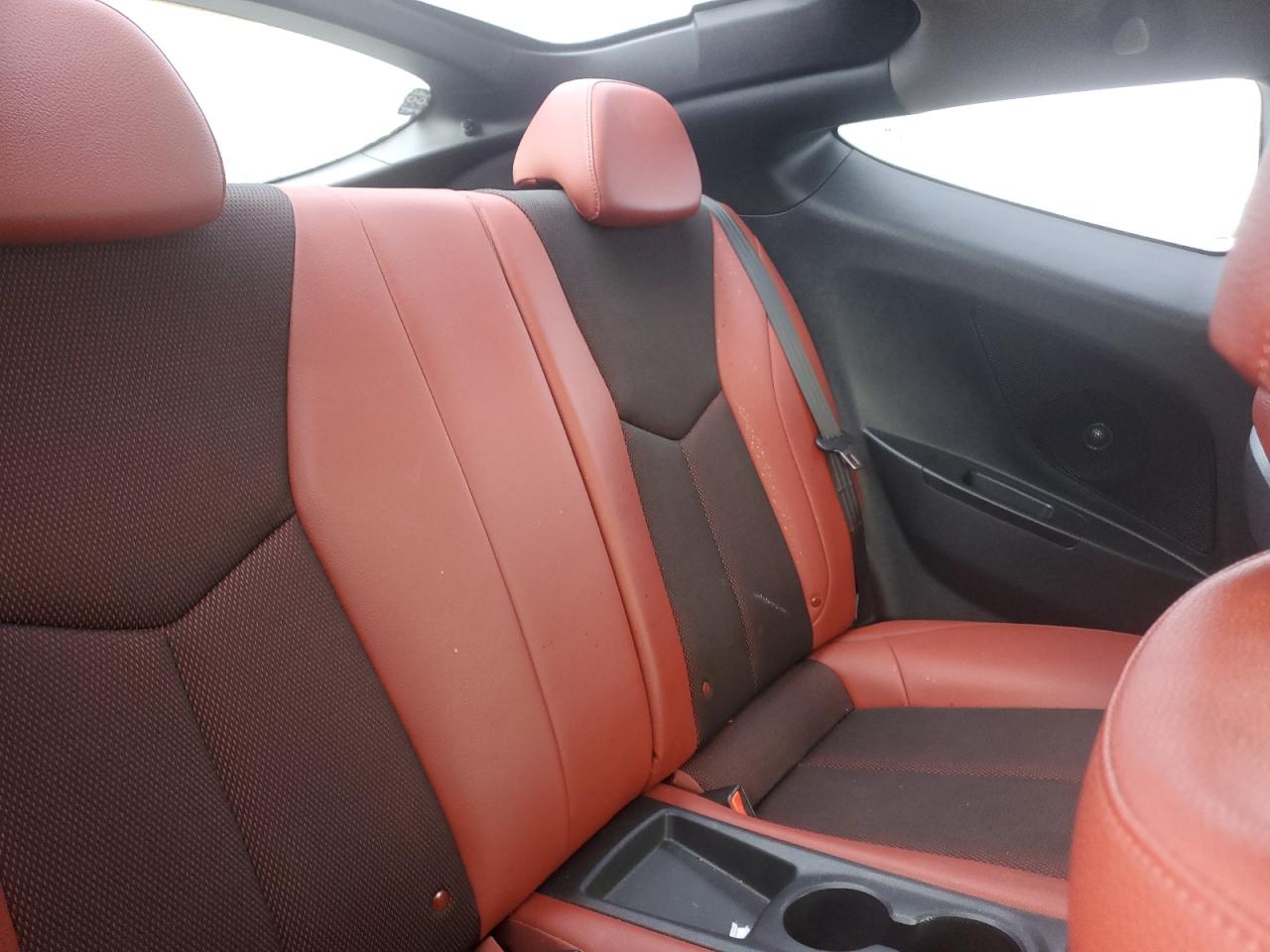 2014 Hyundai Veloster - Image 10