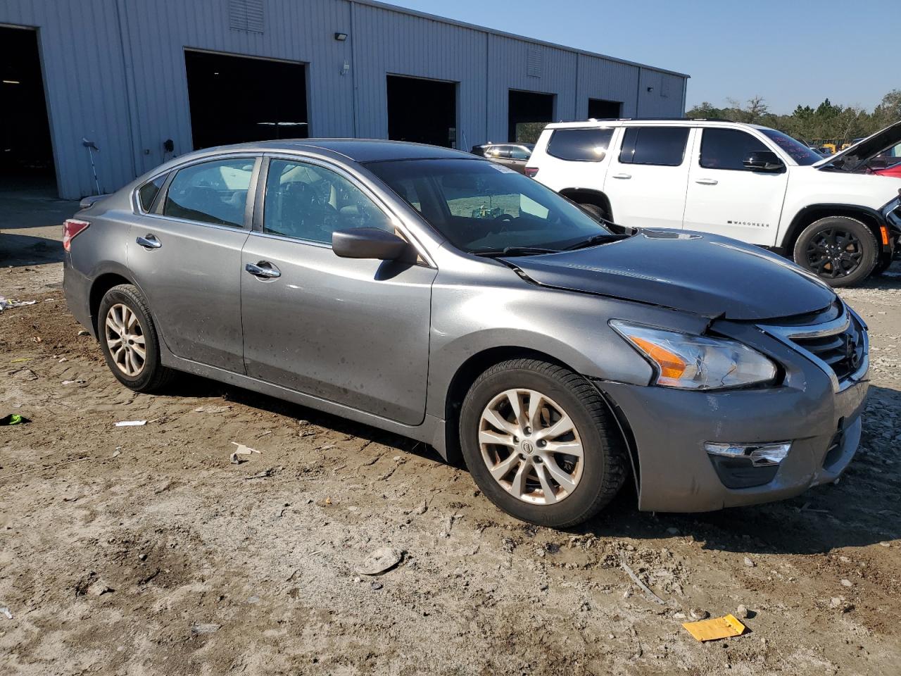 2015 Nissan Altima - Image 4