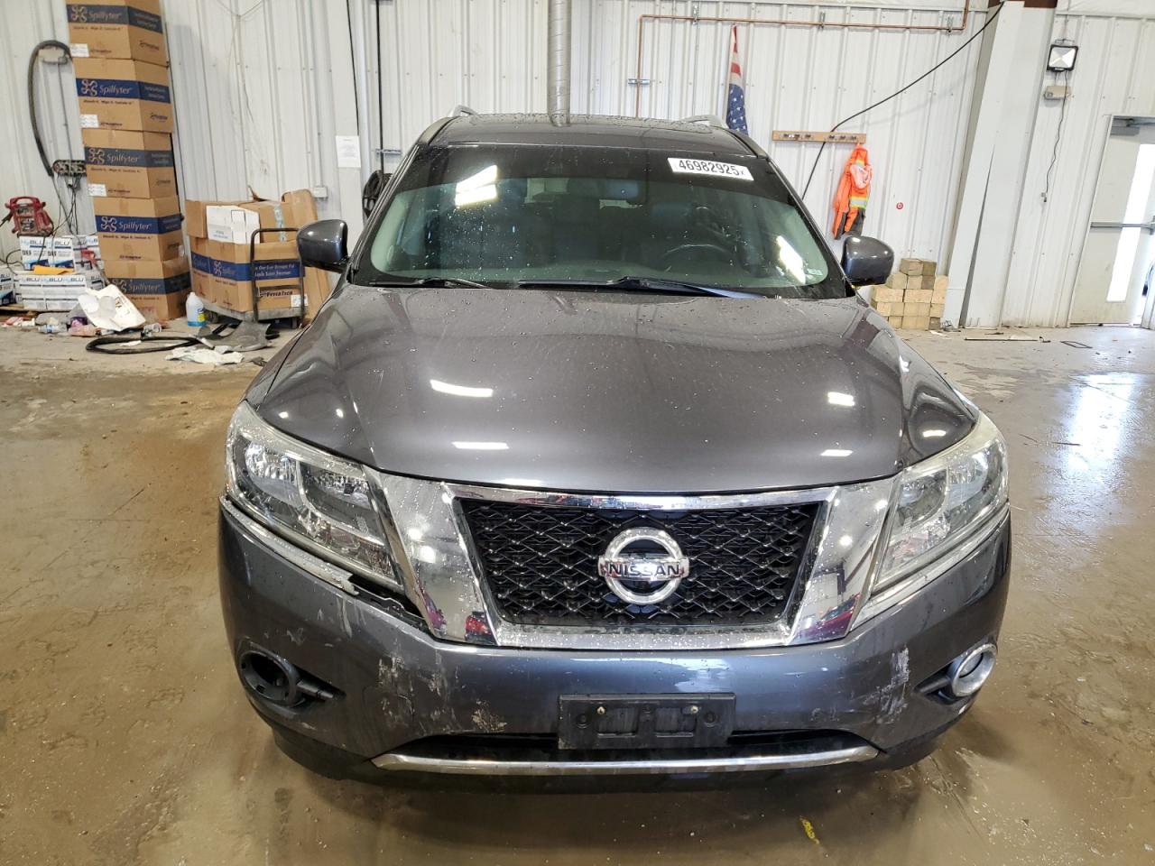 2014 Nissan Pathfinder - Image 5