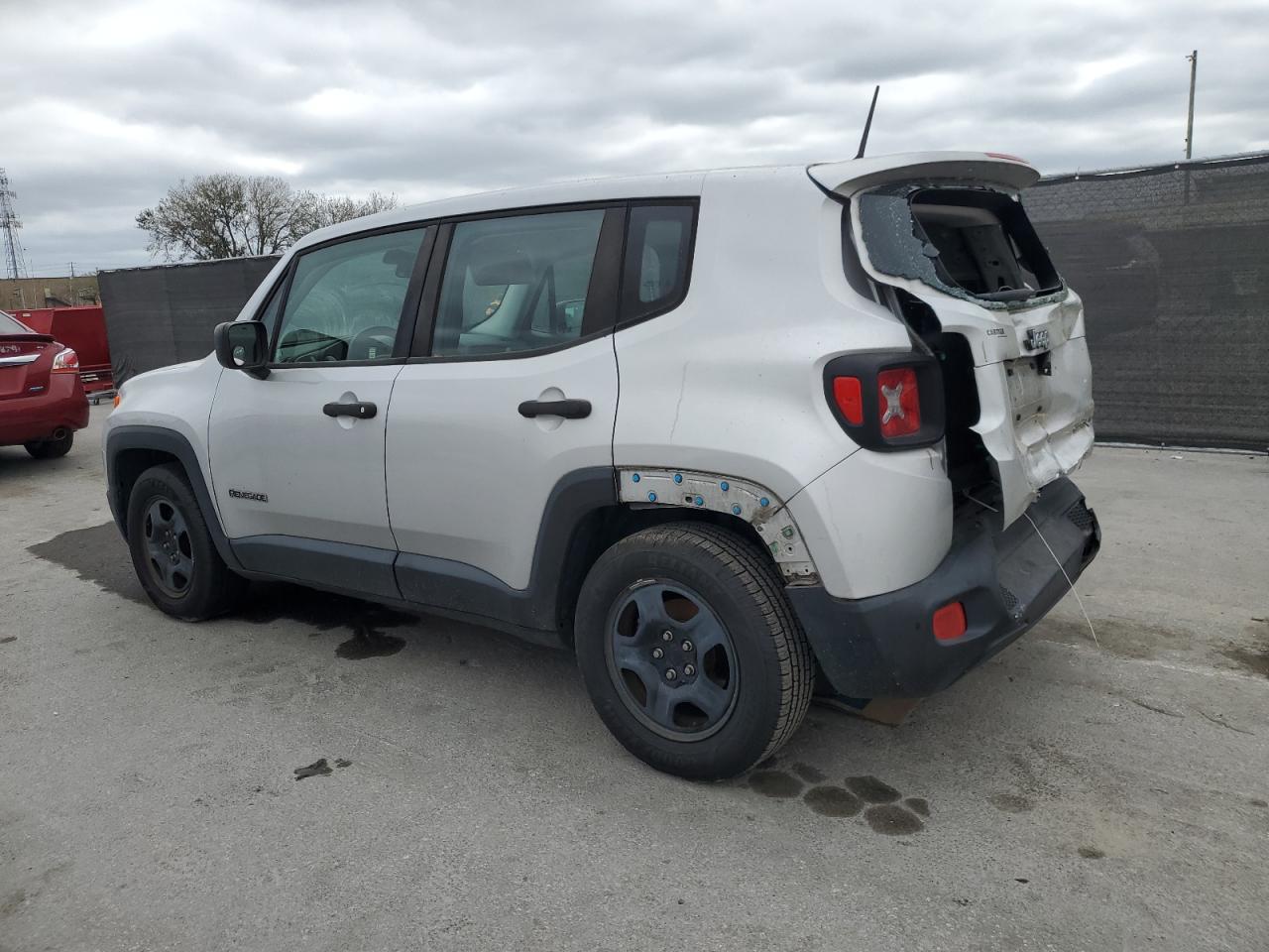 2017 Jeep Renegade - Image 2