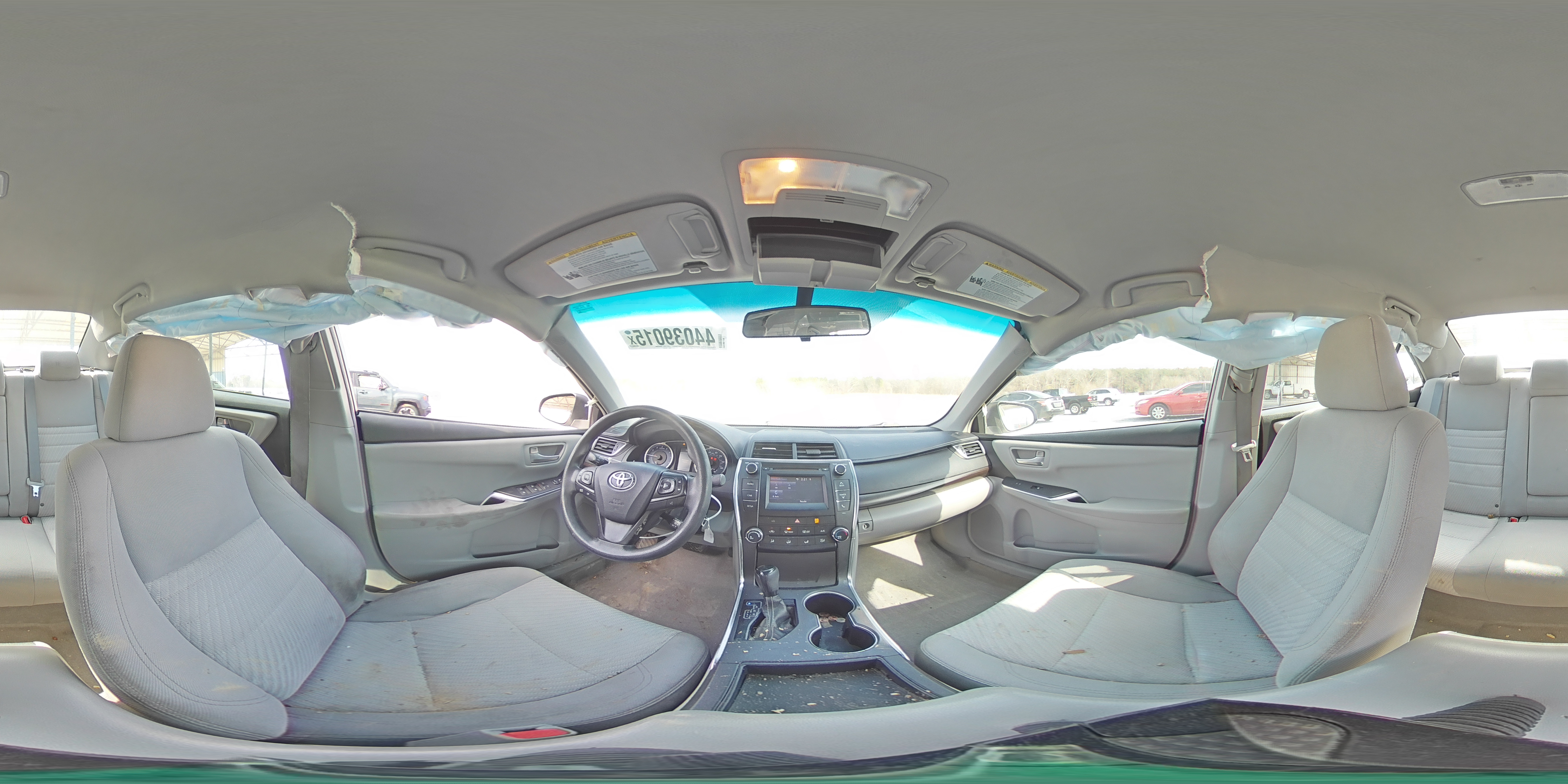 2016 Toyota Camry - Image 12