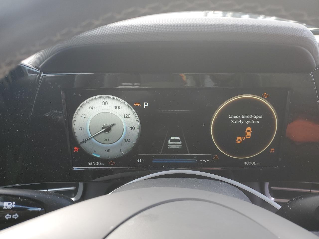 2021 Hyundai Elantra - Image 9