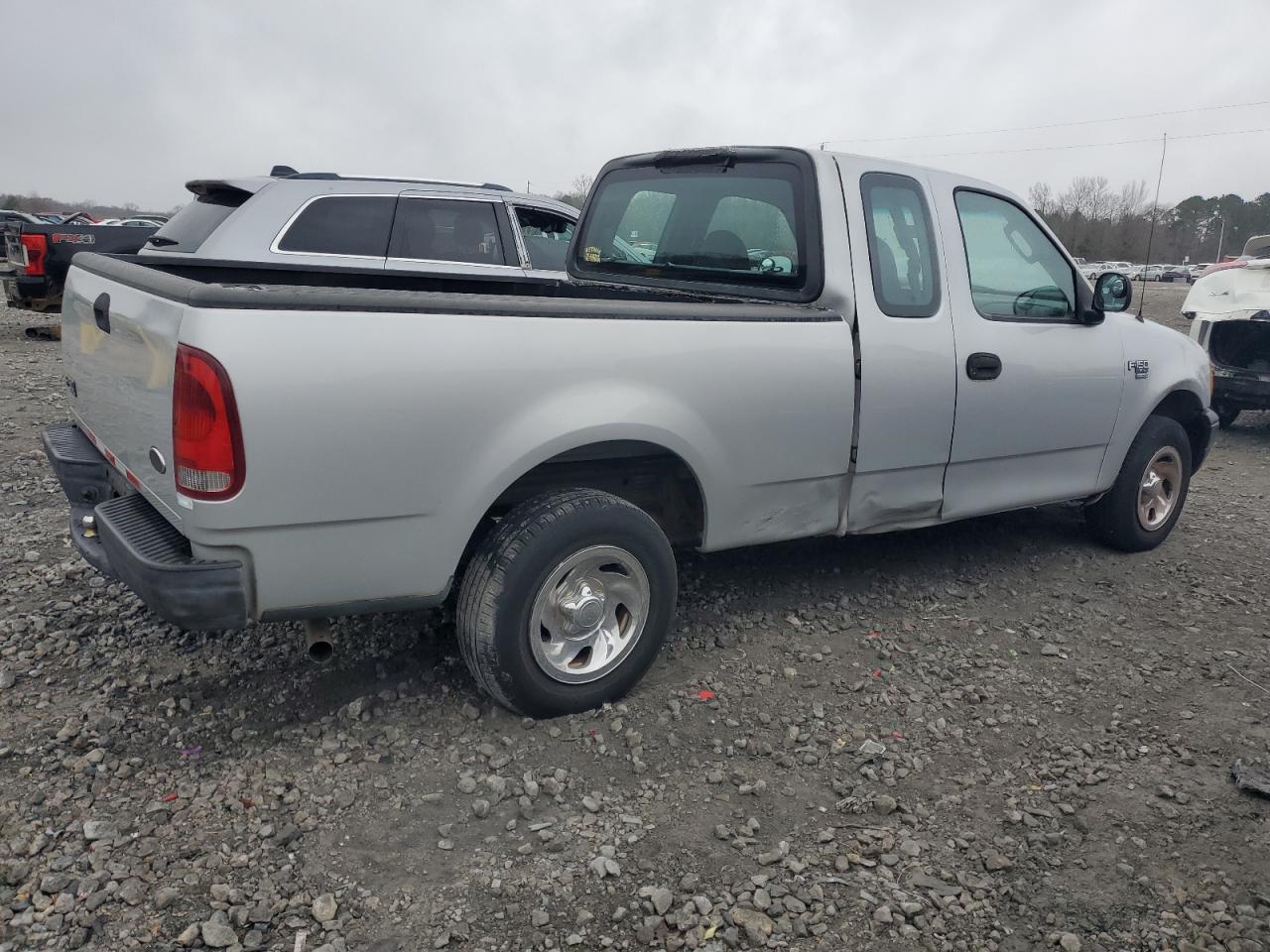 2004 Ford F-150 - Image 3