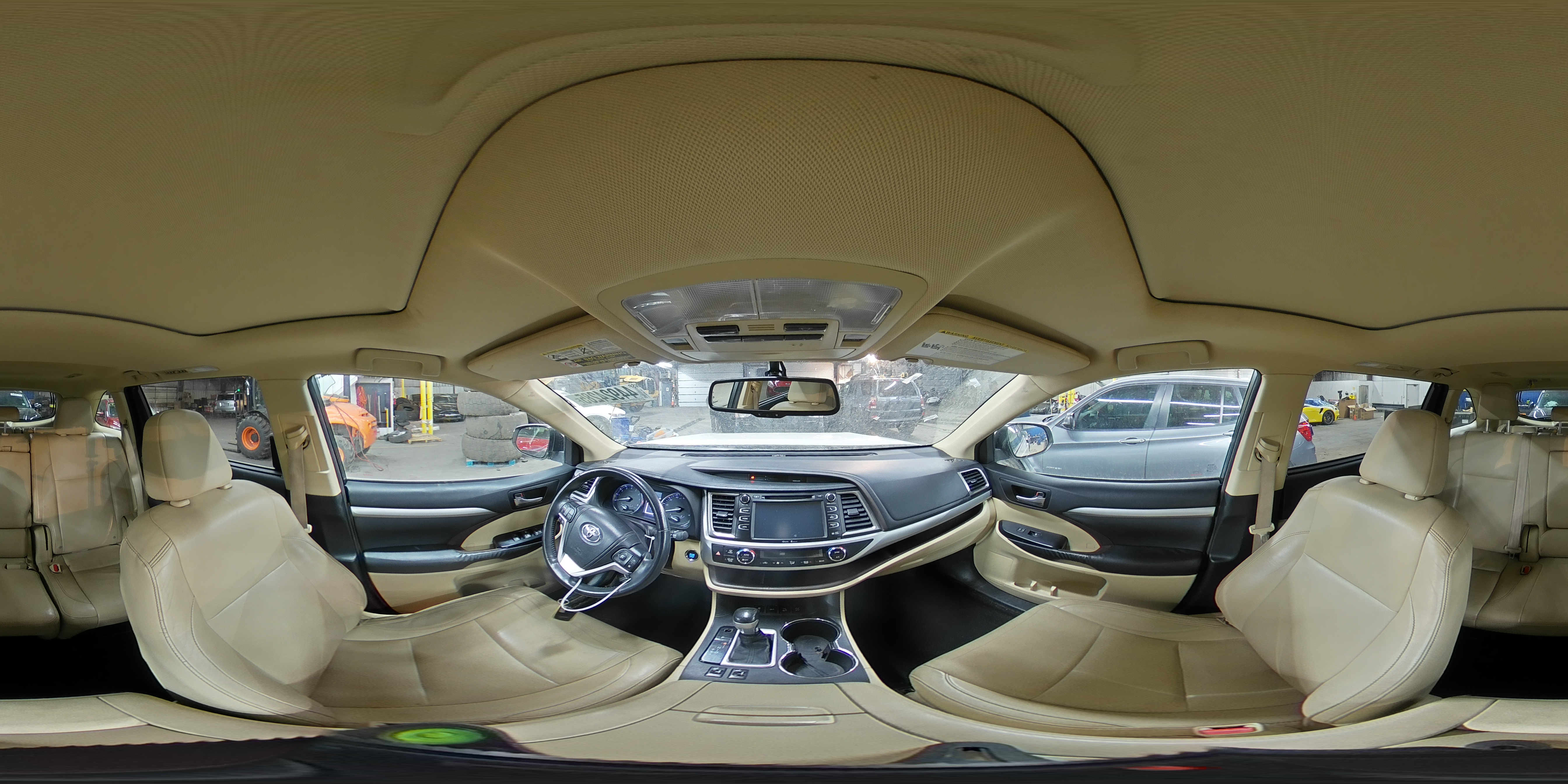 2014 Toyota Highlander - Image 13