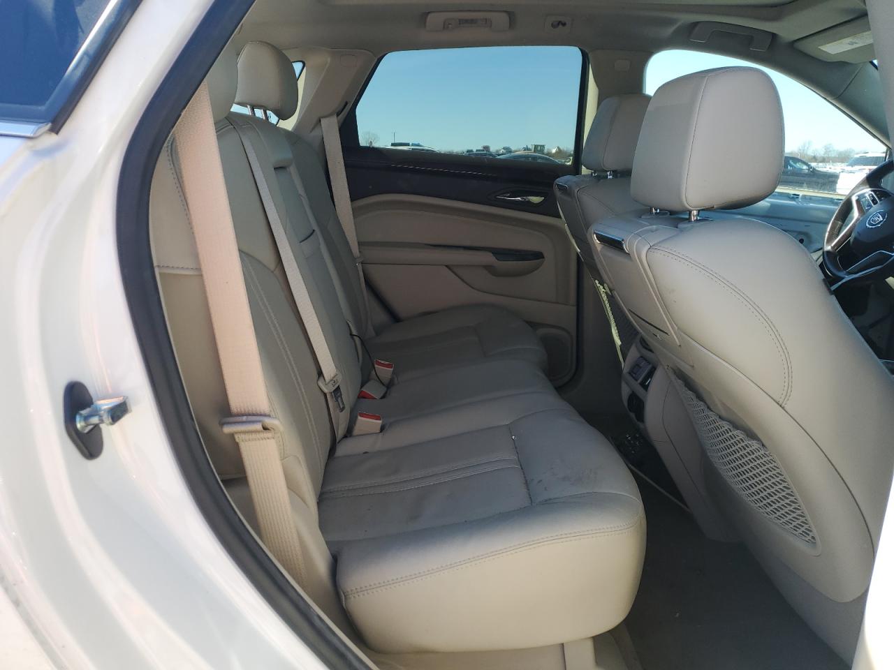 2015 Cadillac SRX - Image 11