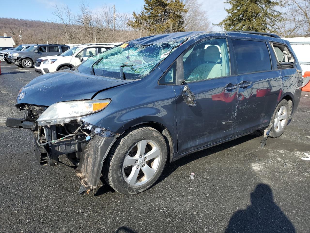 2014 Toyota Sienna - Image 1