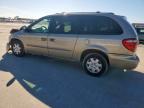 2003 Chrysler Town & Country Lx   zu verkaufen in Grand Prairie, TX - Front End