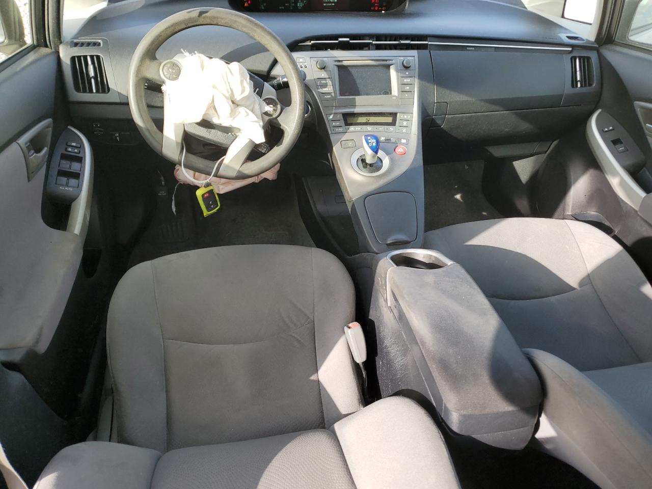 2015 Toyota Prius - Image 8