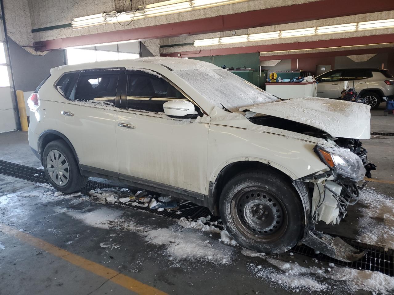 2015 Nissan Rogue - Image 4