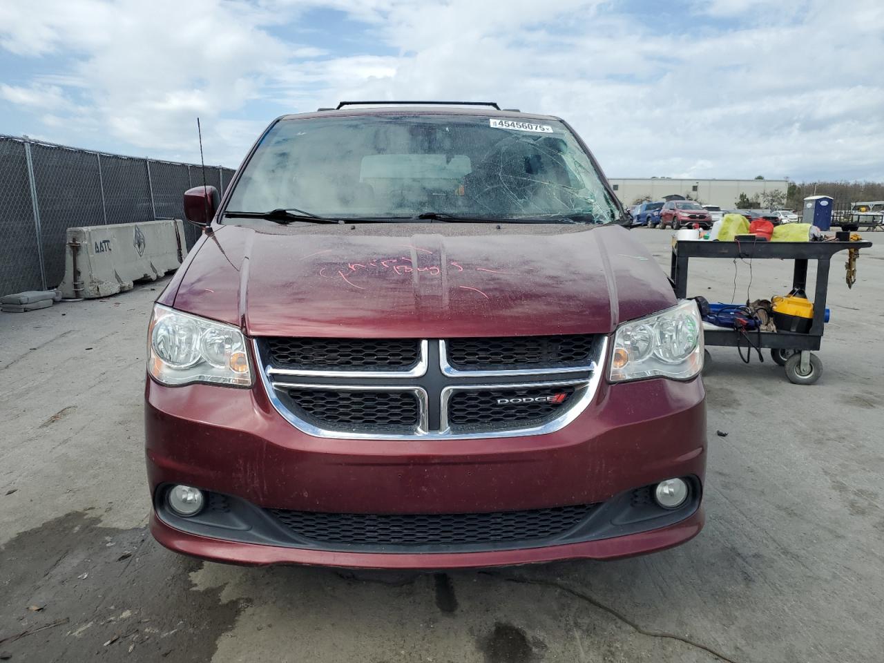 2019 Dodge Caravan - Image 5