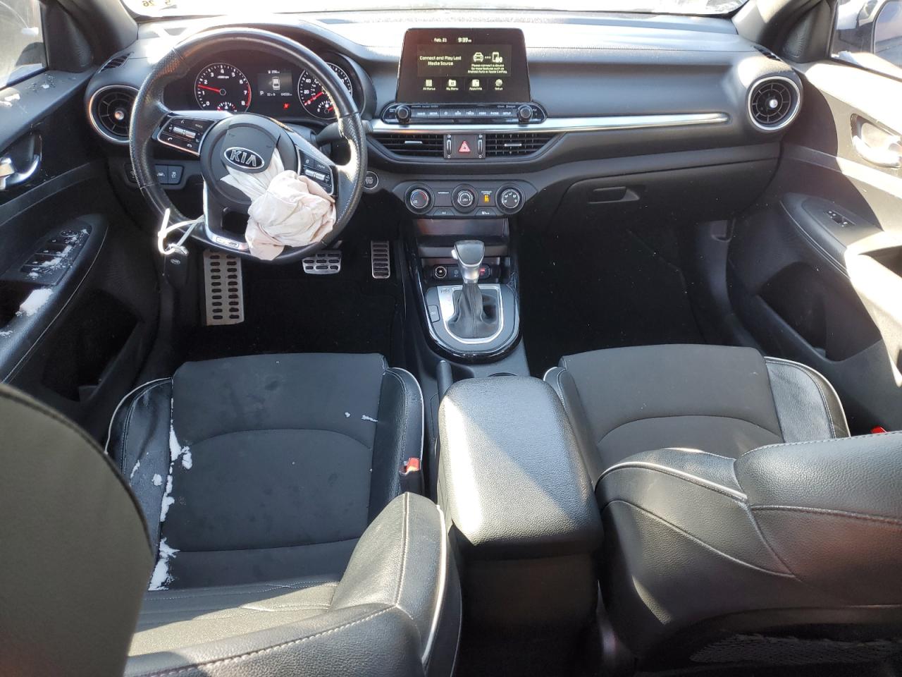2021 Kia Forte - Image 8