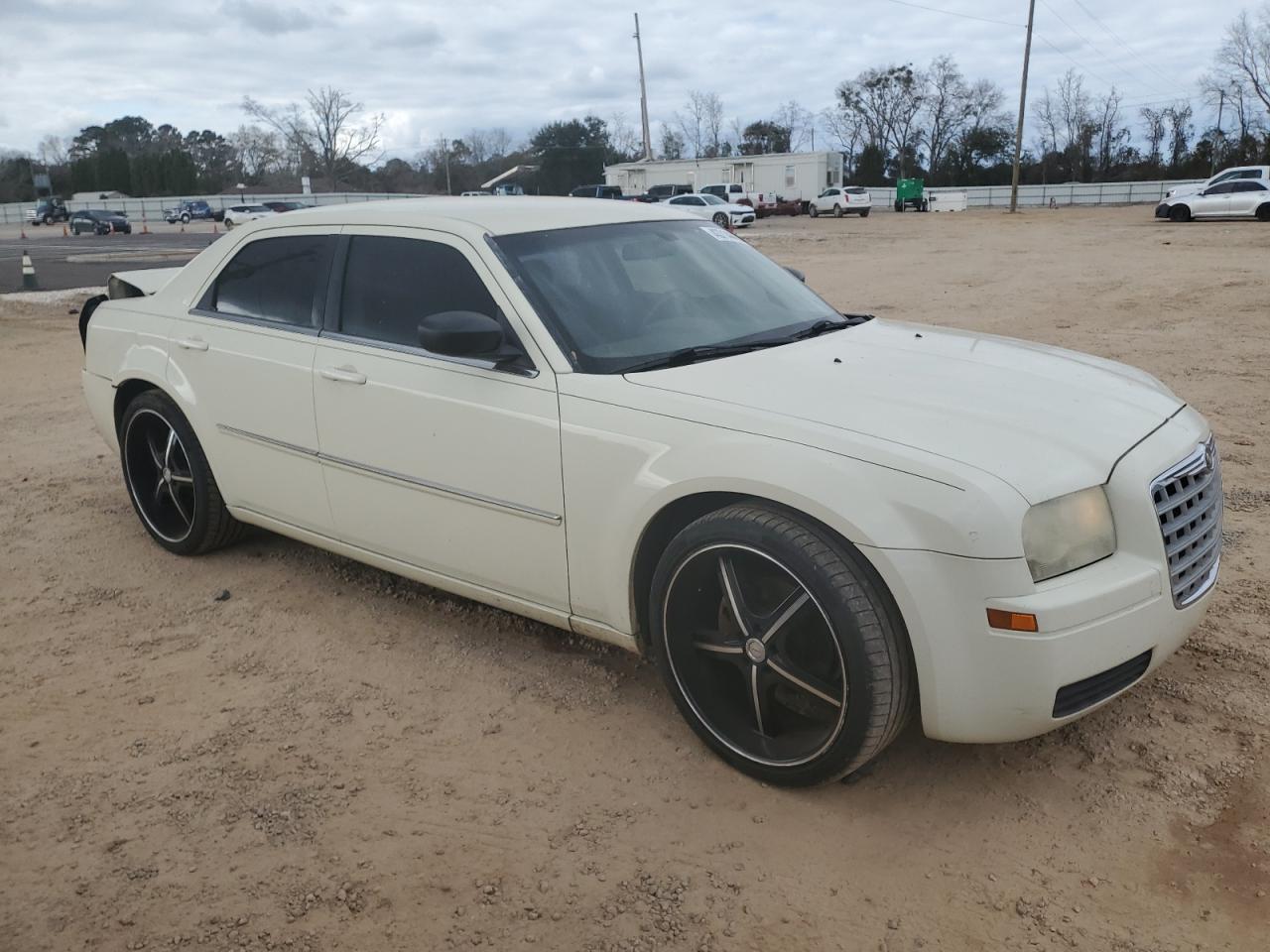 2009 Chrysler 300 - Image 4