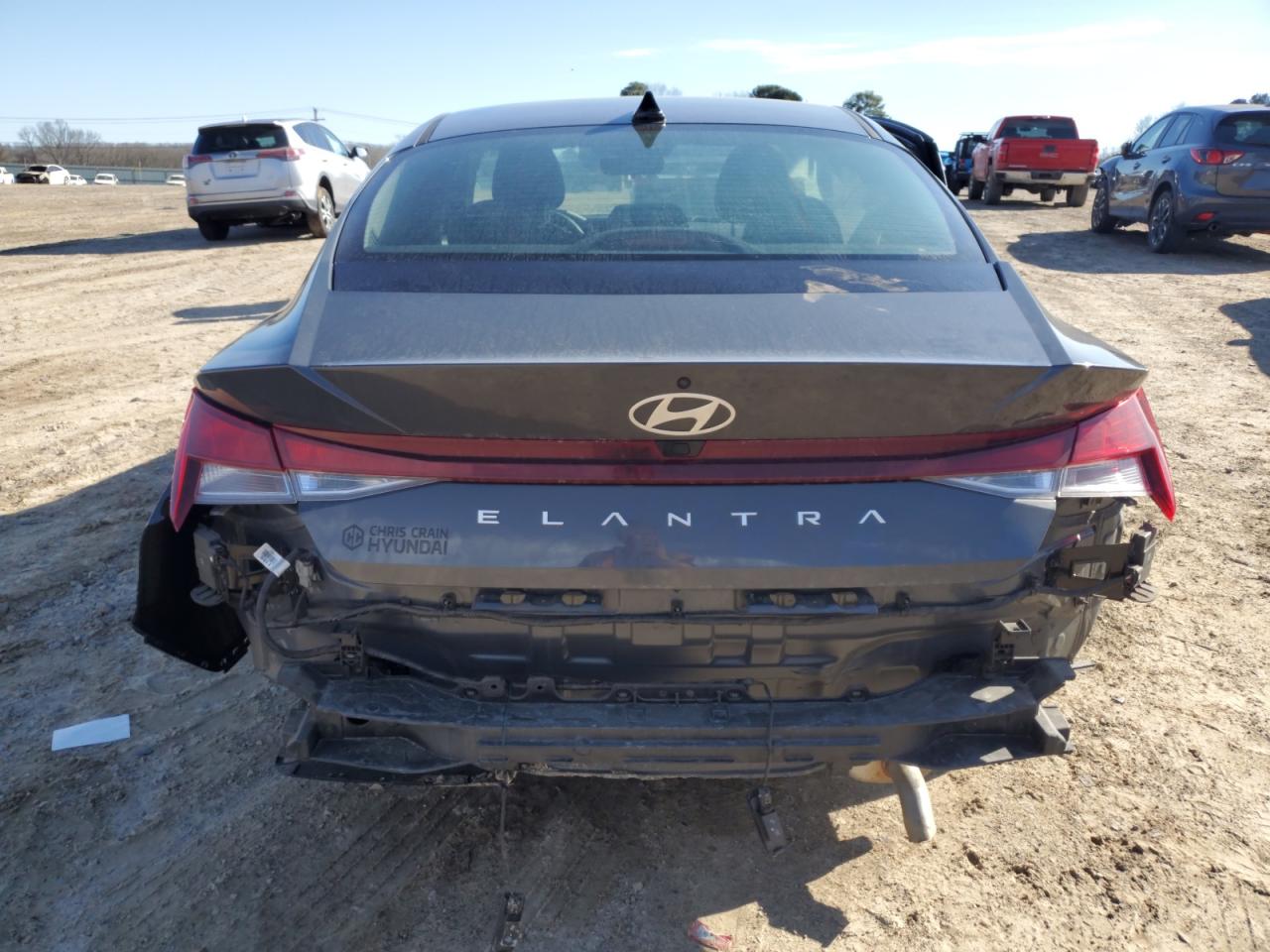 2024 Hyundai Elantra - Image 6