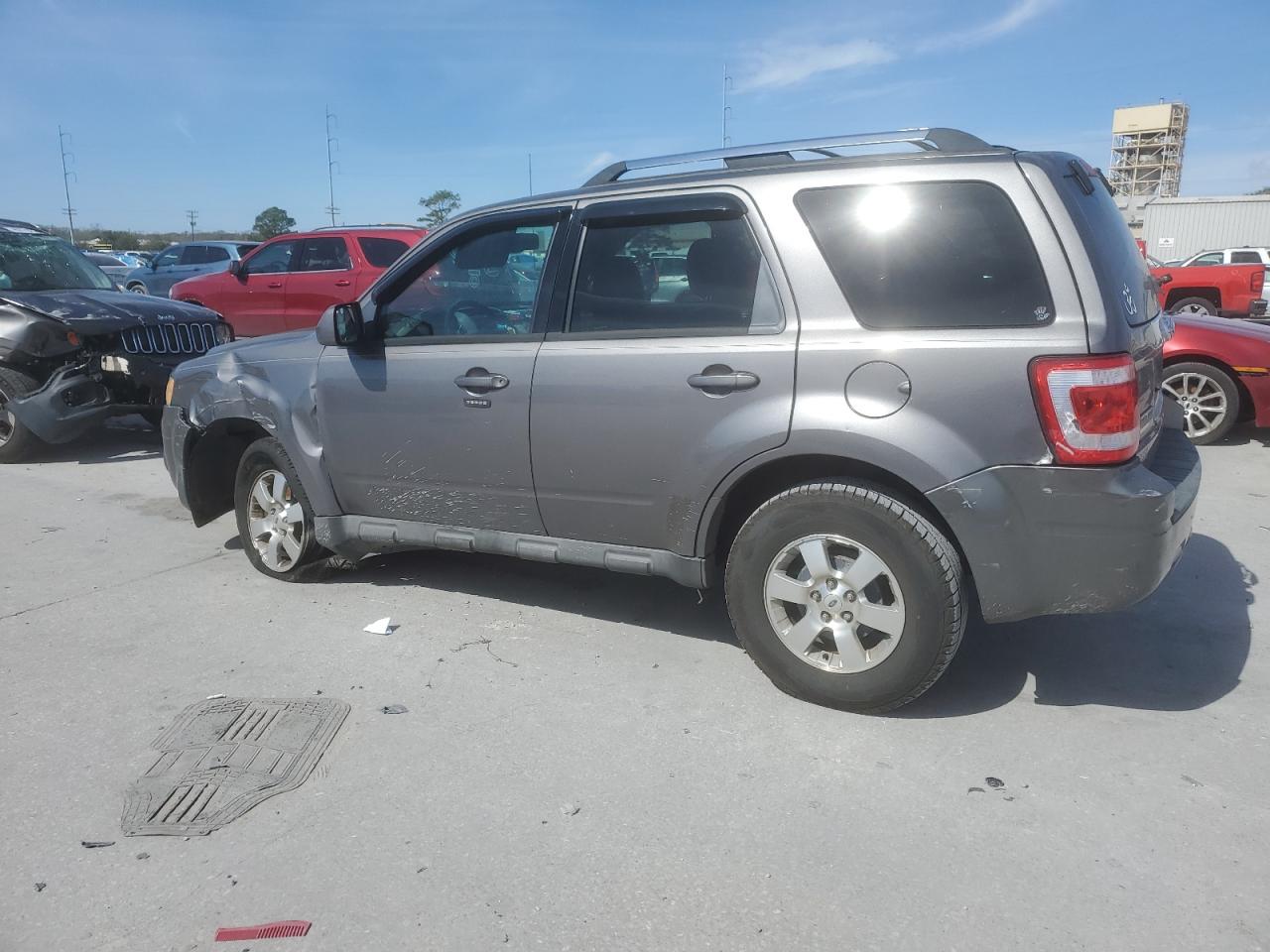 2010 Ford Escape - Image 2