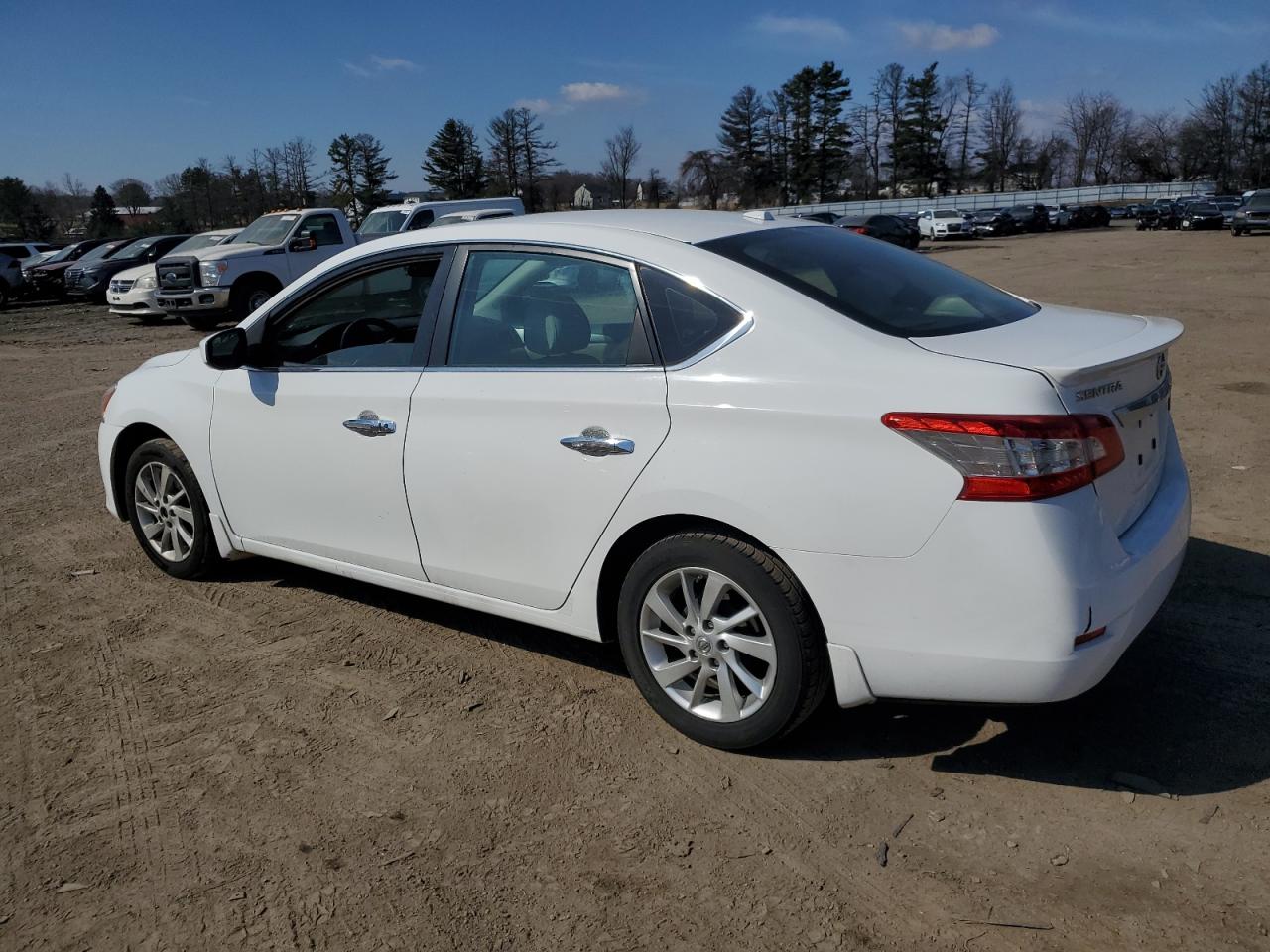 2015 Nissan Sentra - Image 2