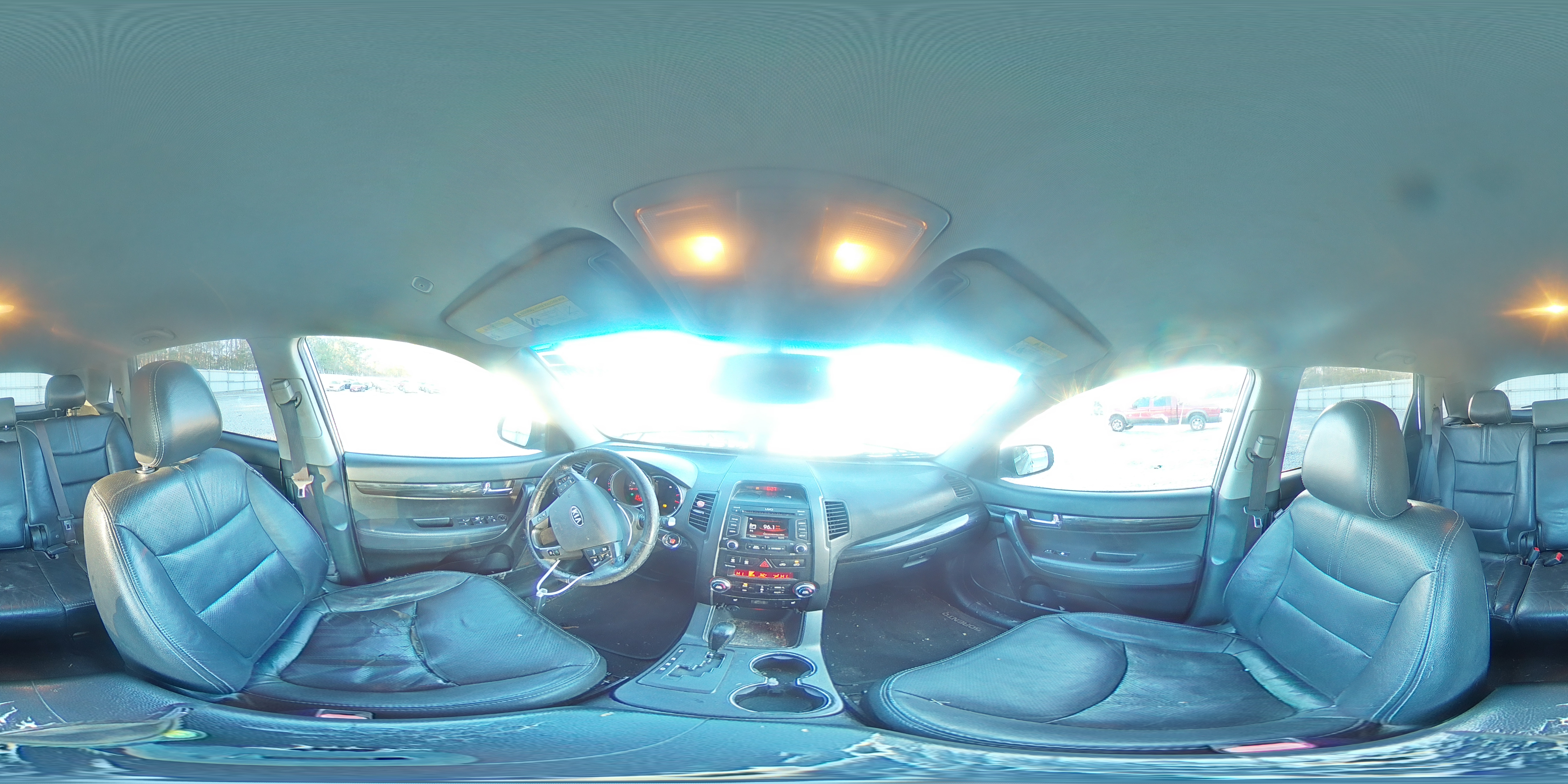 2013 Kia Sorento - Image 13