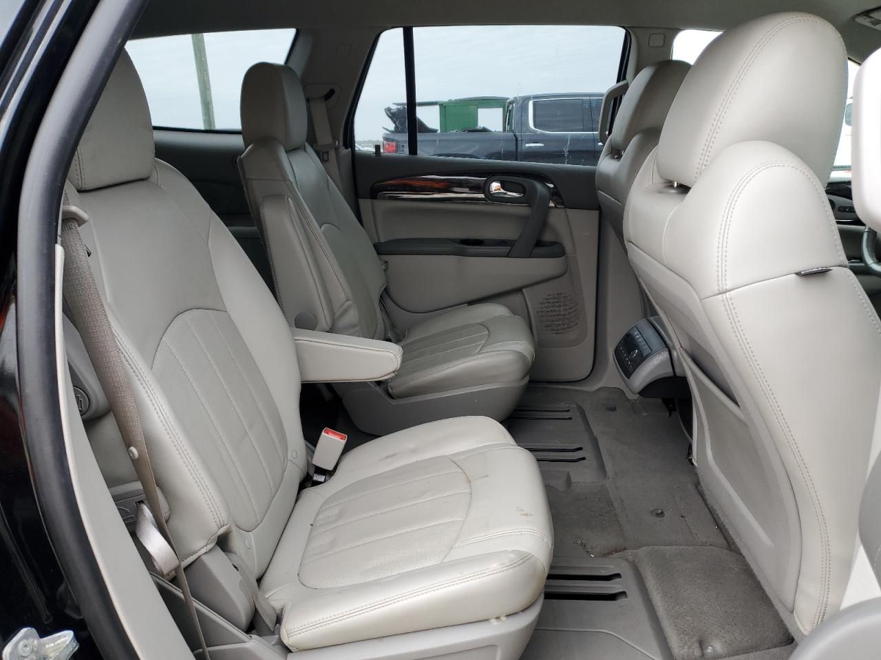 2017 Buick Enclave - Image 12