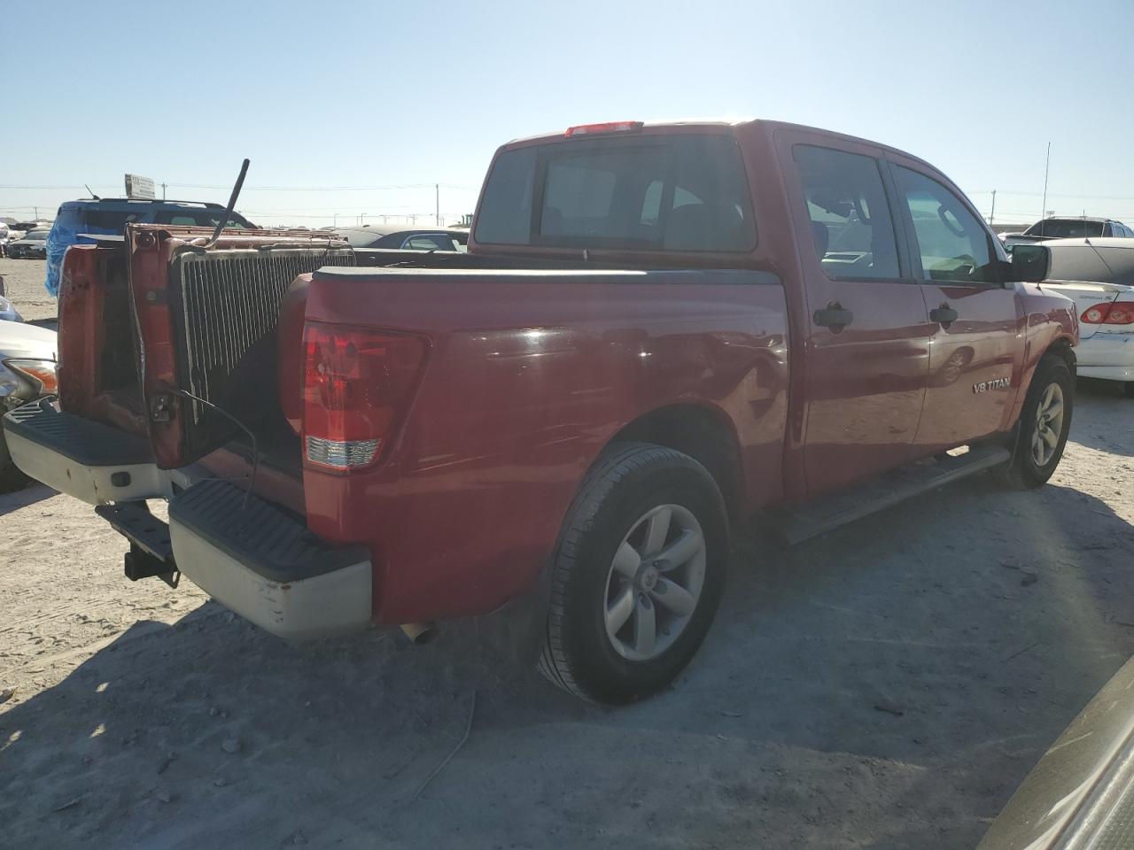 2011 Nissan Titan - Image 3