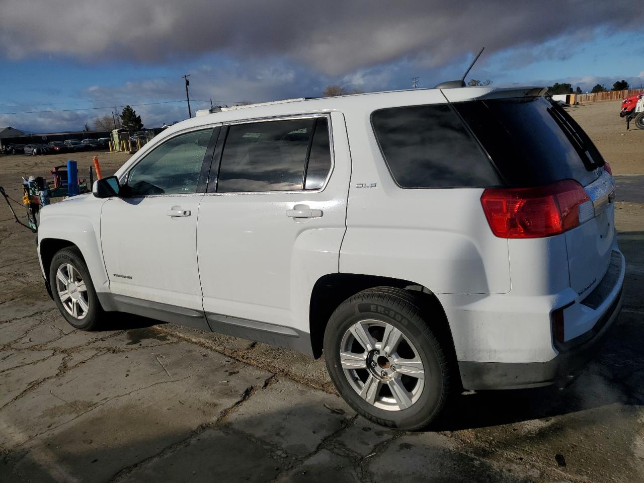 2016 GMC Terrain - Image 2