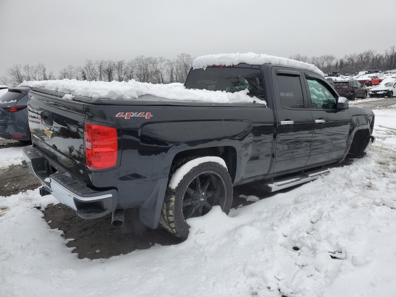 2015 Chevrolet Silverado - Image 3