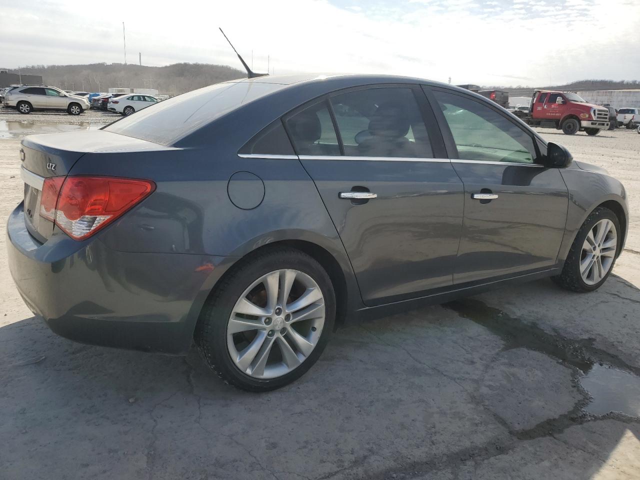 2013 Chevrolet Cruze - Image 3