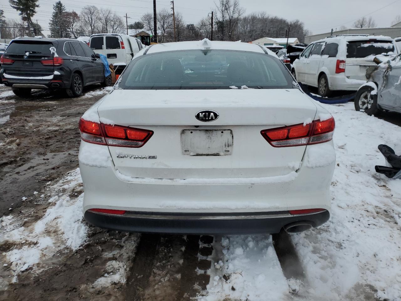 2016 Kia Optima - Image 6