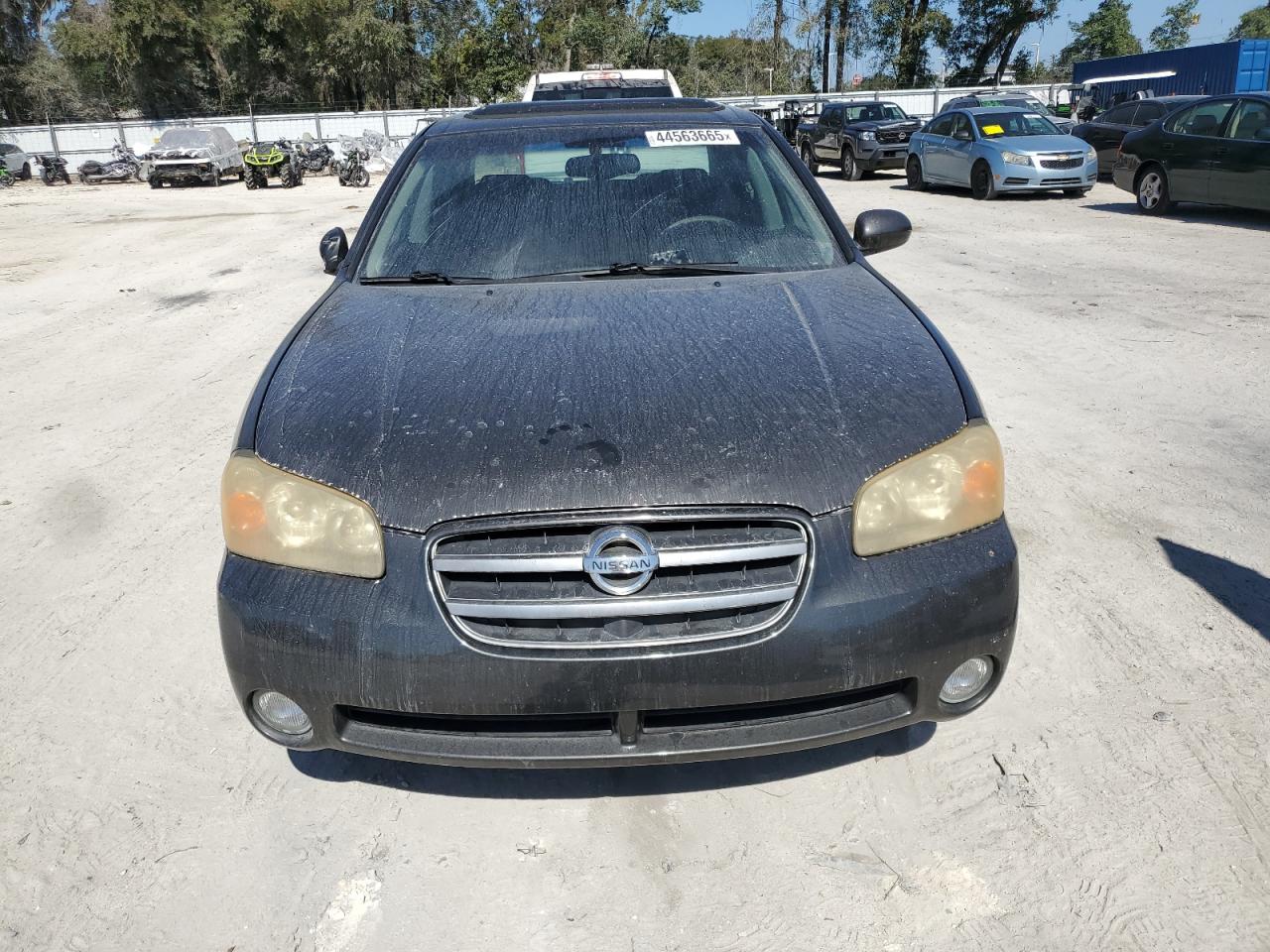 2002 Nissan Maxima - Image 5