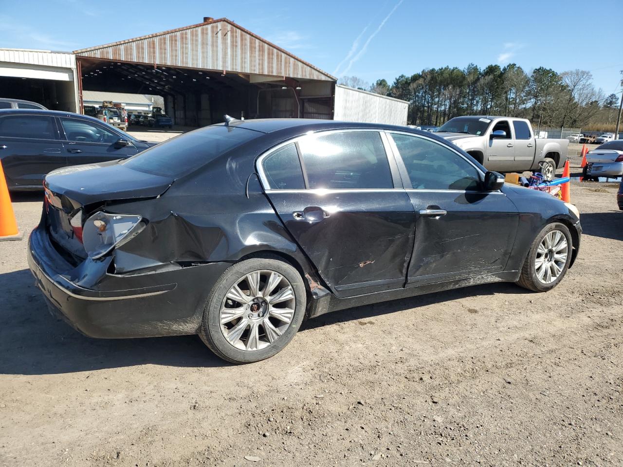 2009 Hyundai Genesis - Image 3