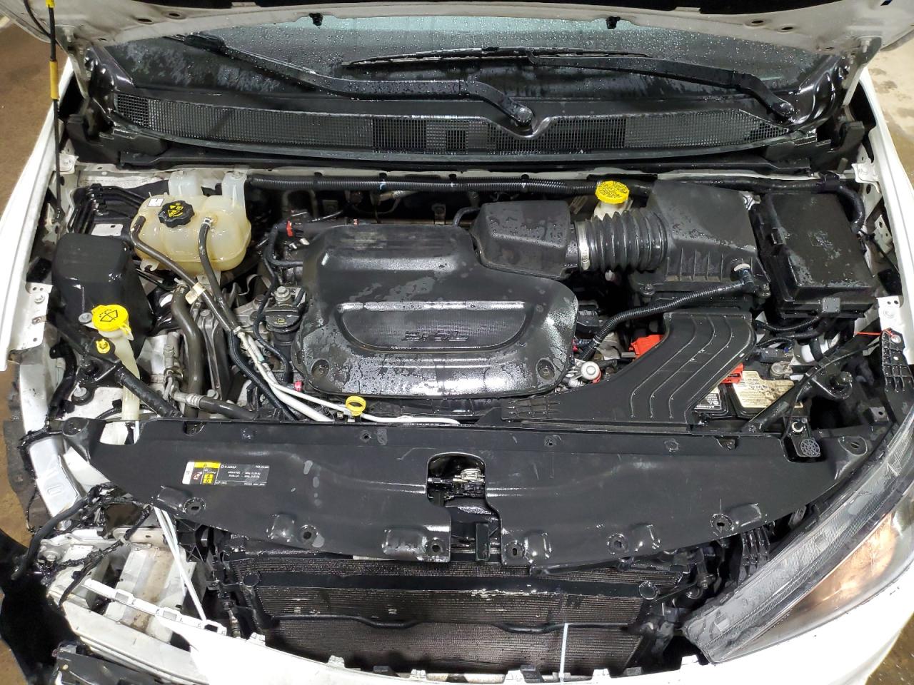 2021 Chrysler Voyager - Image 12