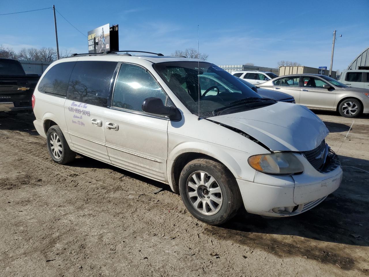 2003 Chrysler Town & Country - Image 4