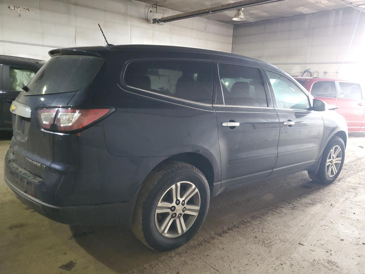2015 Chevrolet Traverse - Image 3