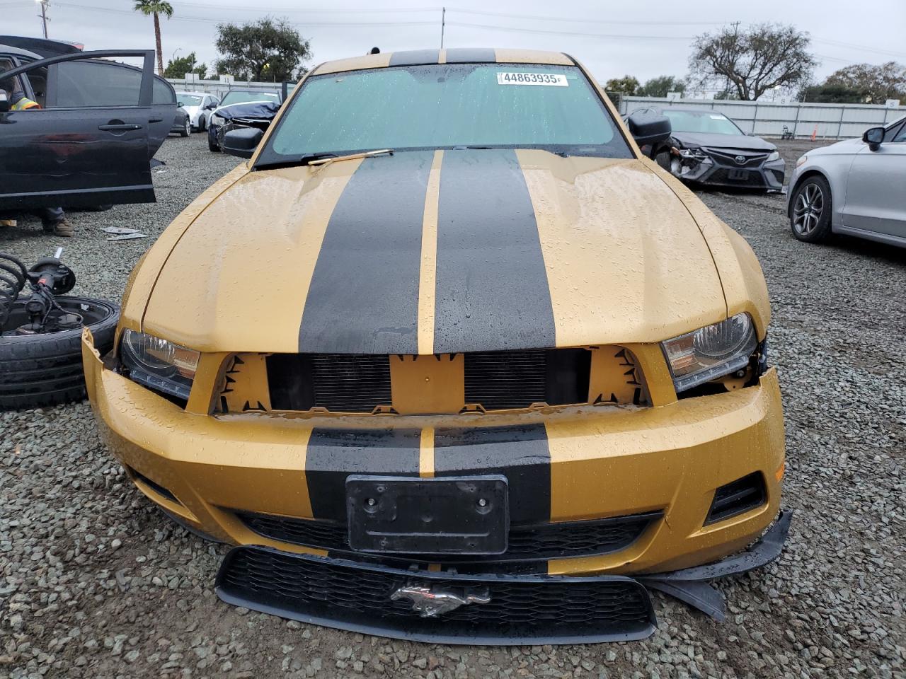 2010 Ford Mustang - Image 5