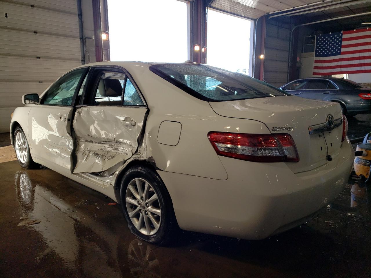 2010 Toyota Camry - Image 2