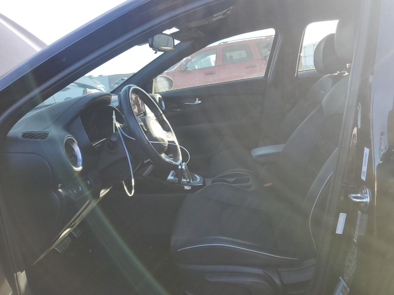 2024 Kia Forte - Image 7
