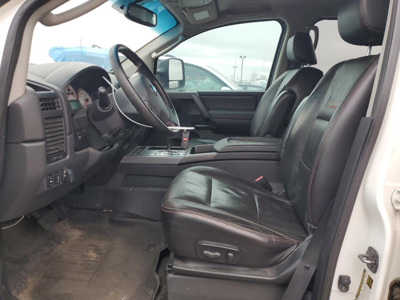 2009 Nissan Titan - Image 7
