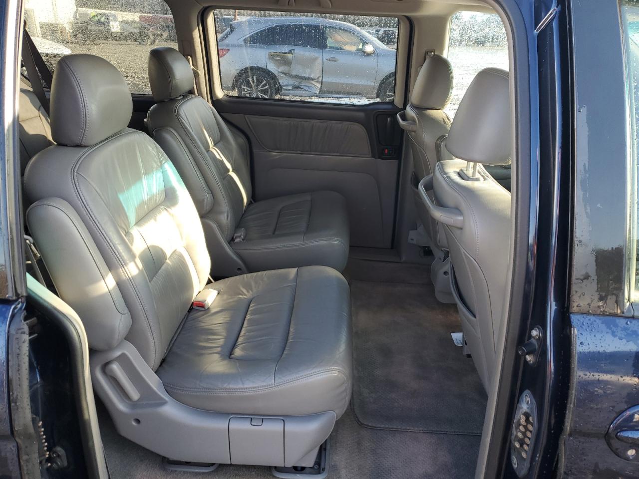 2003 Honda Odyssey - Image 11