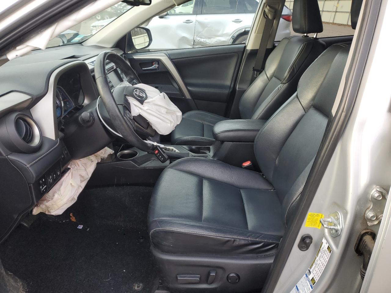 2014 Toyota RAV 4 - Image 7